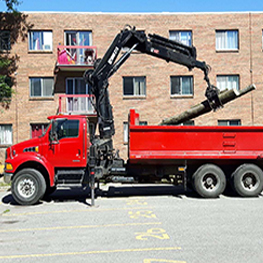 Our equipments that we use for all our work as arborist and tree service at Abattage Arbre Montreal, Laval, Lanaudière and North Shore