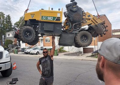 Machinerie pour plantation d'arbres et de fertilisation pour arbres à Montréal et ses environs - Abattage Arbre Montréal